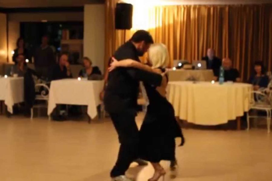 Bella serata organizzata dalla Casona del Tango in trasferta al Villa Regina di …