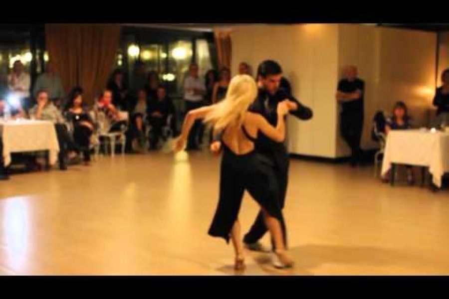 Bella serata organizzata dalla Casona del Tango in trasferta al Villa Regina di …